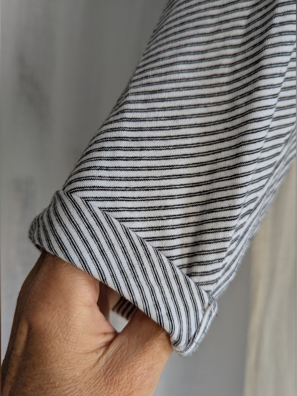 Bailey / 44 Cute White & Black Stripe Wrap Top 3/4 Sleeve Made In USA - Picture 9 of 11